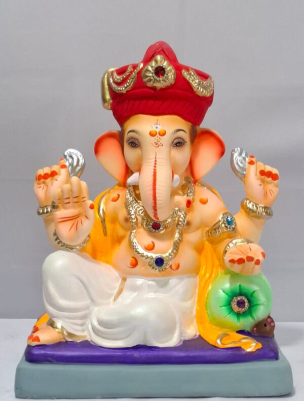 Peshve Pose Ganesh with Tilak Pagadi-White(B1-23)