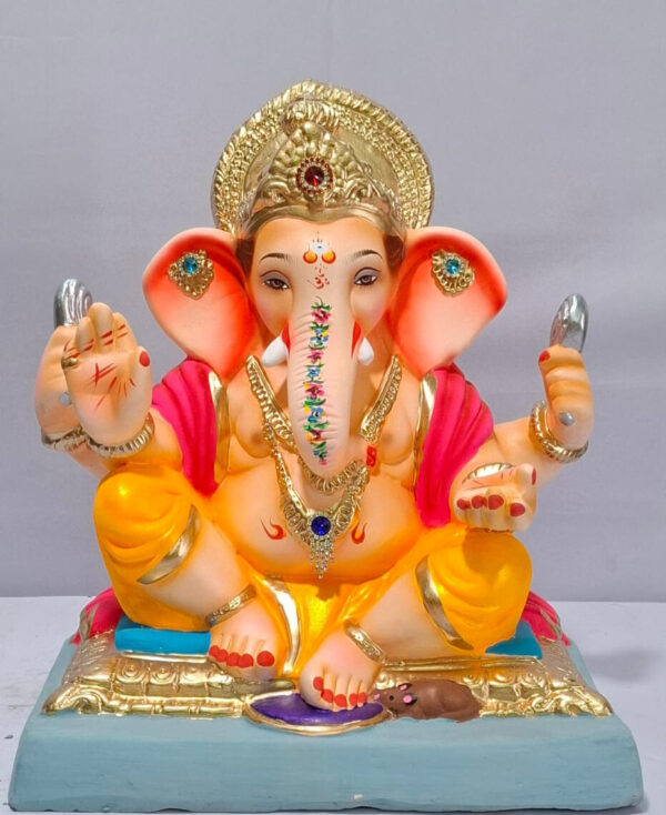 Titwala Ganesh with Rectangular Gadi-Golden Yellow(B3-32)