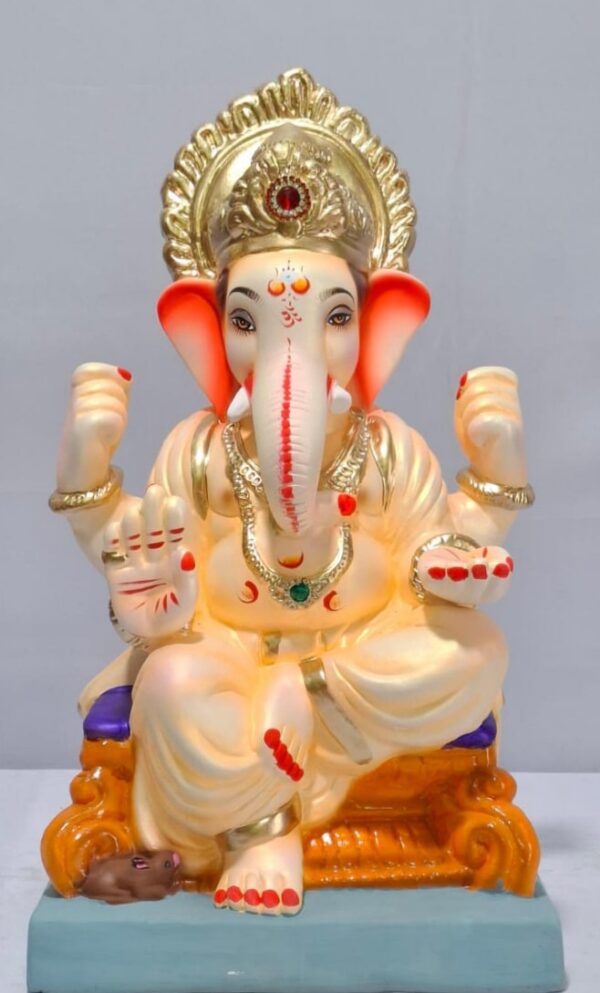 Varadhasta Ganesh-Pearl (C1-13)