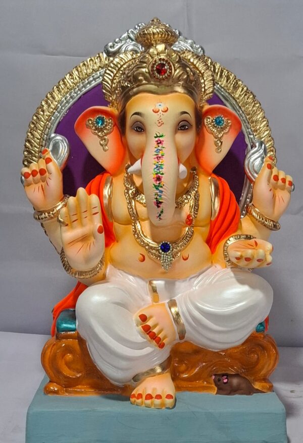 Varadhasta Ganesh with Prabhaval-White(D2-33)